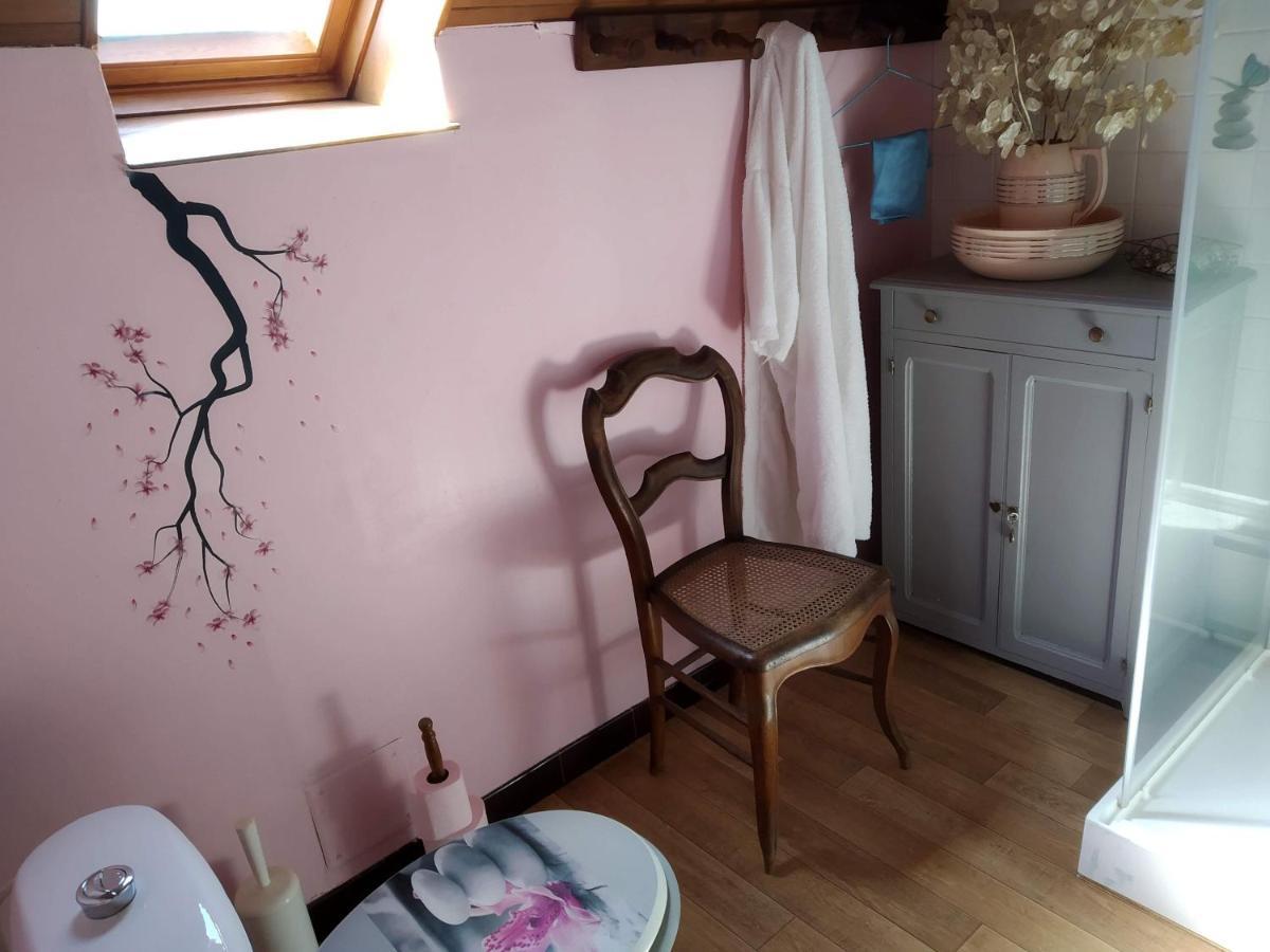 Bed and Breakfast La Longere Des Gillettes Bézenet Exterior foto