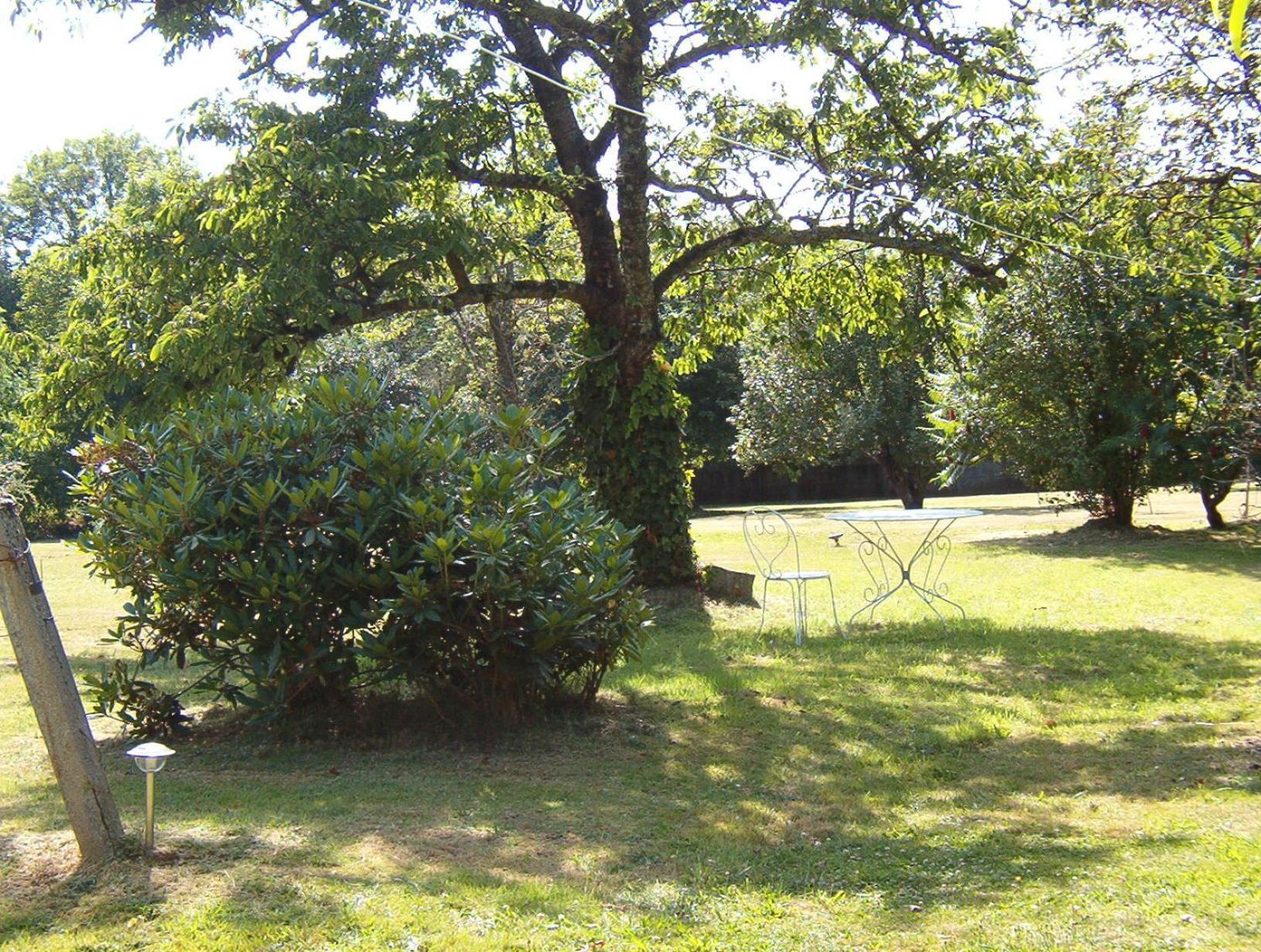 Bed and Breakfast La Longere Des Gillettes Bézenet Exterior foto