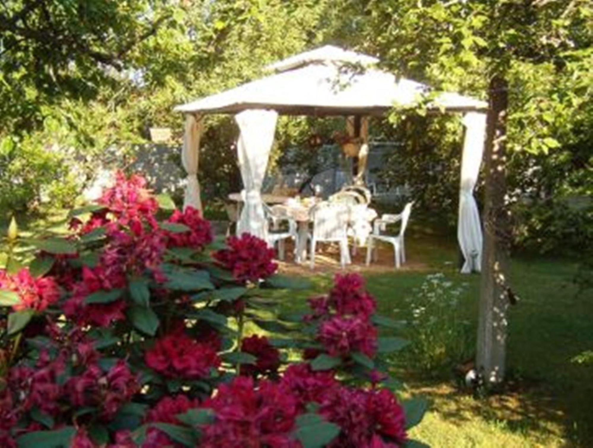 Bed and Breakfast La Longere Des Gillettes Bézenet Exterior foto